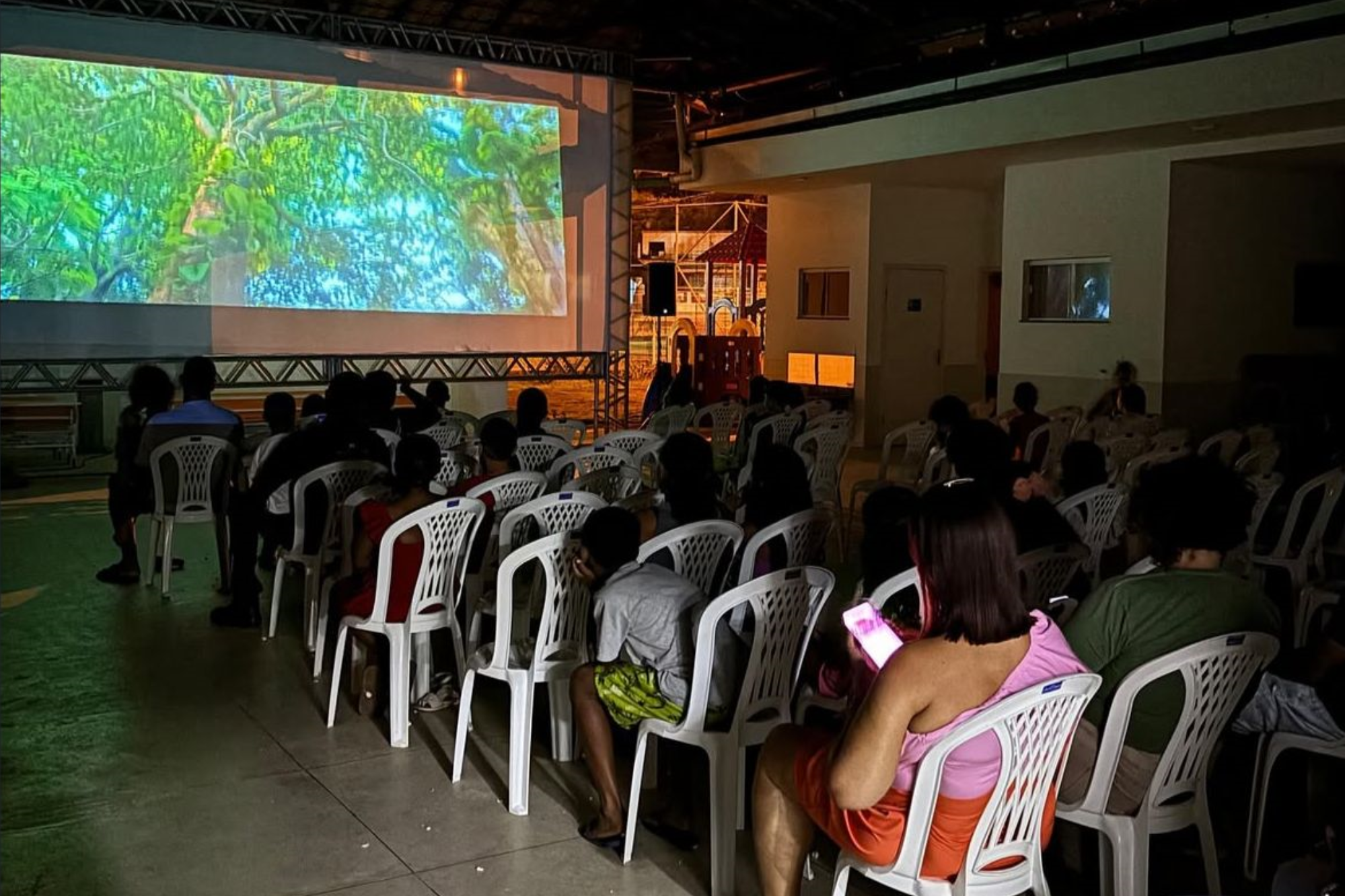 Projeto leva Cinema às Comunidades Rurais e Periféricas de Atílio Vivacqua