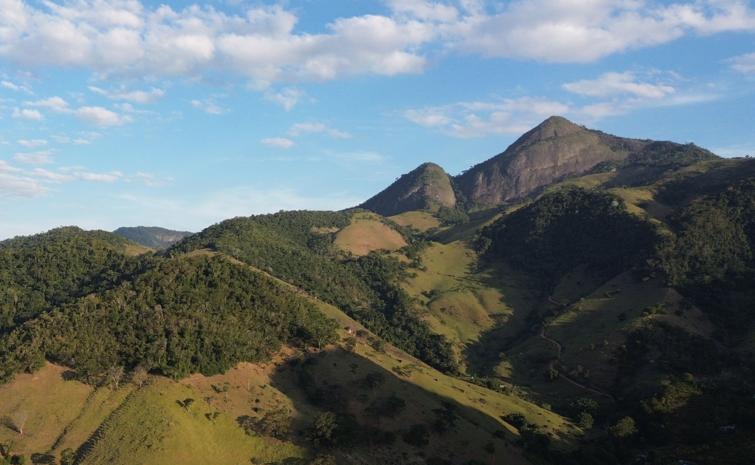 Pedra da Linda Aurora: o ponto mais alto de Atílio Vivacqua