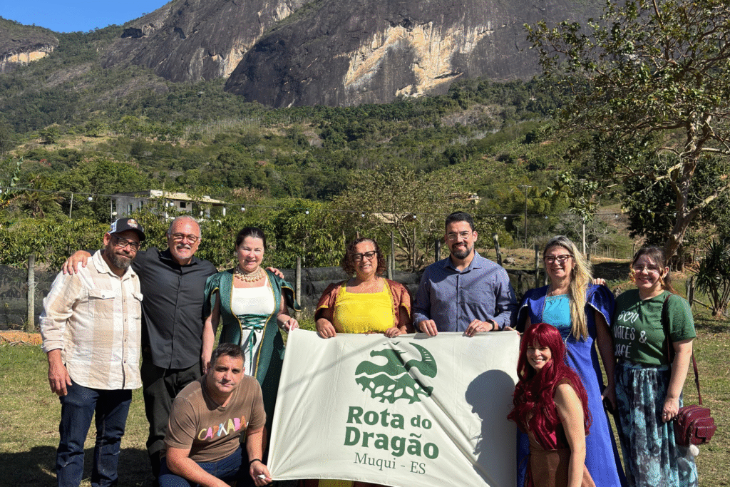 Victor Coelho: Muqui apresenta Rota do Dragão ao Secretário Estadual de ...