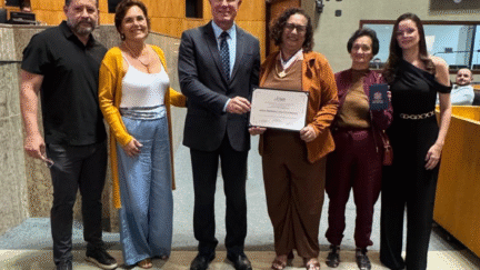 Helen Lima, Diretora do Convention, recebe Comenda na Assembleia Legislativa pelo seu trabalho no Turismo
