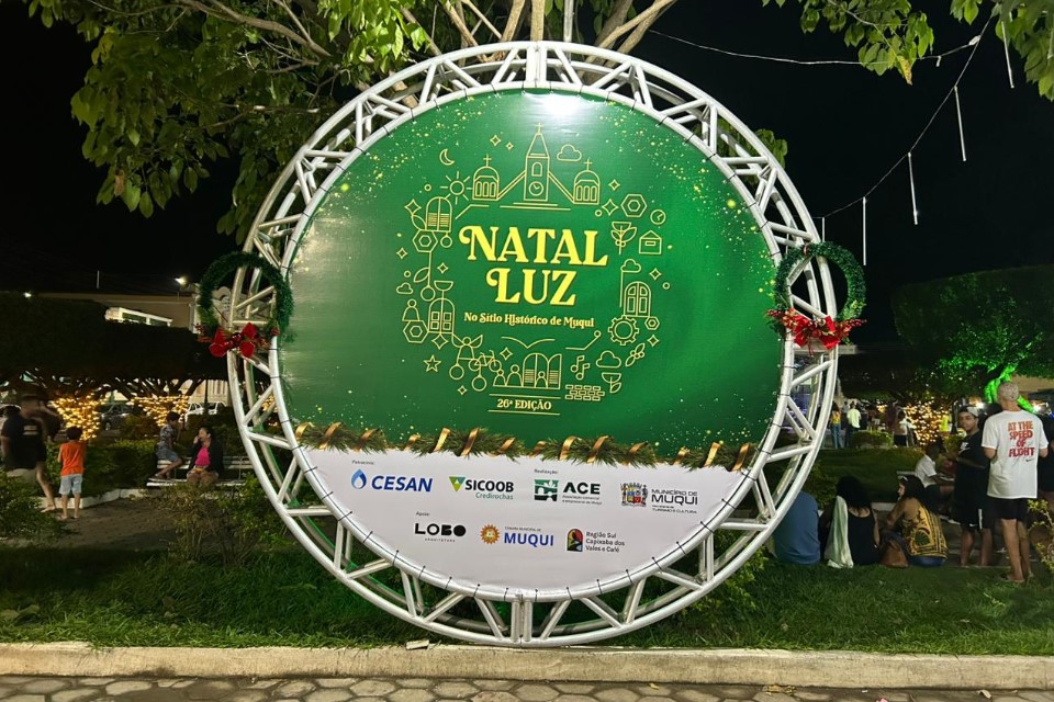 Com apoio do Convention, ACE ilumina a praça central com as luzes do 26º Natal-Luz no Sítio Histórico de Muqui